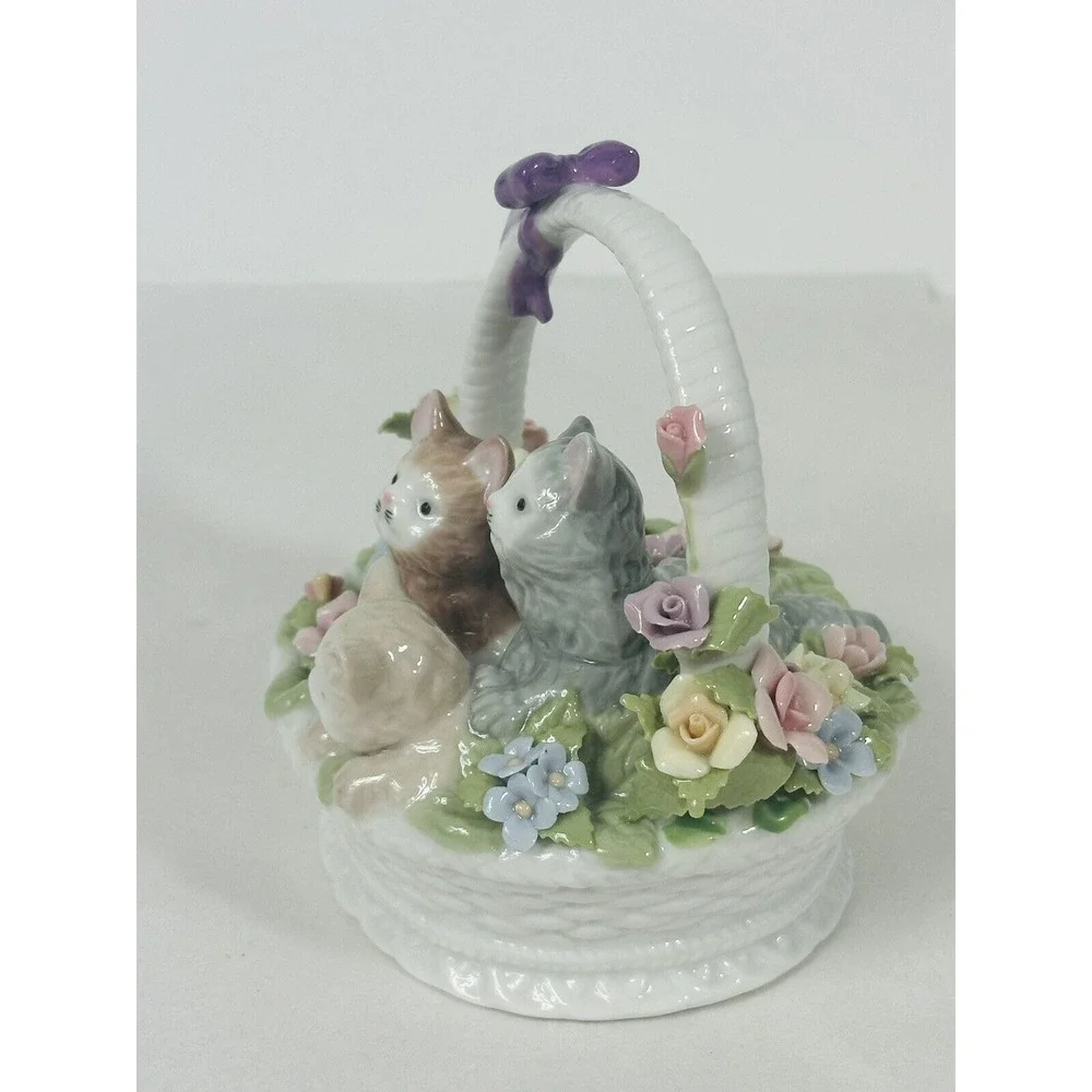 2005‎ Royal Albert 3 Kittens In A Basket Plays Fur Elise No Defects